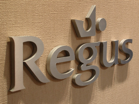 Regus - Acero Cepillado